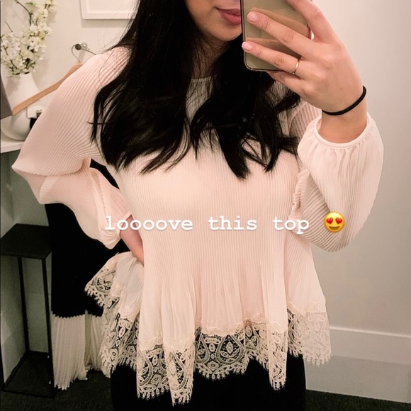 Club Monaco Top - Picture 2 of 3